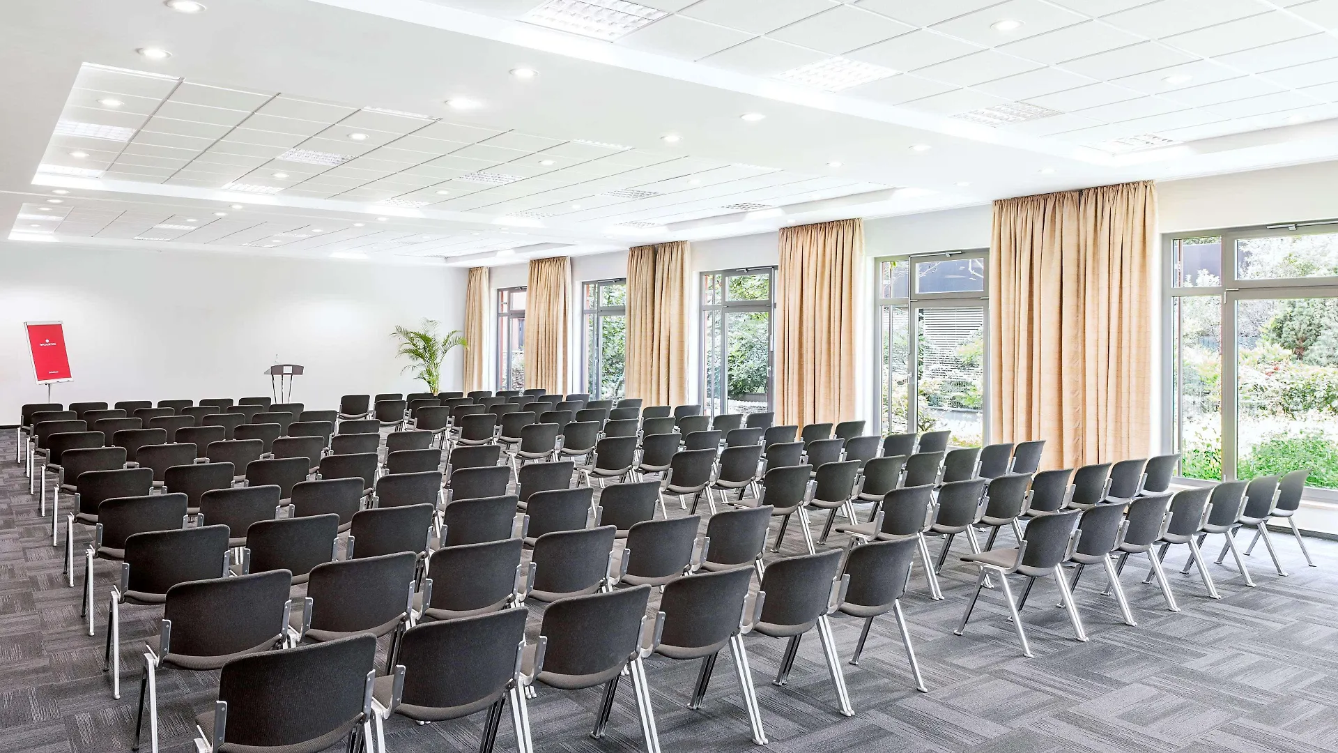Nh Collection Nuernberg City Hotel Nuremberg